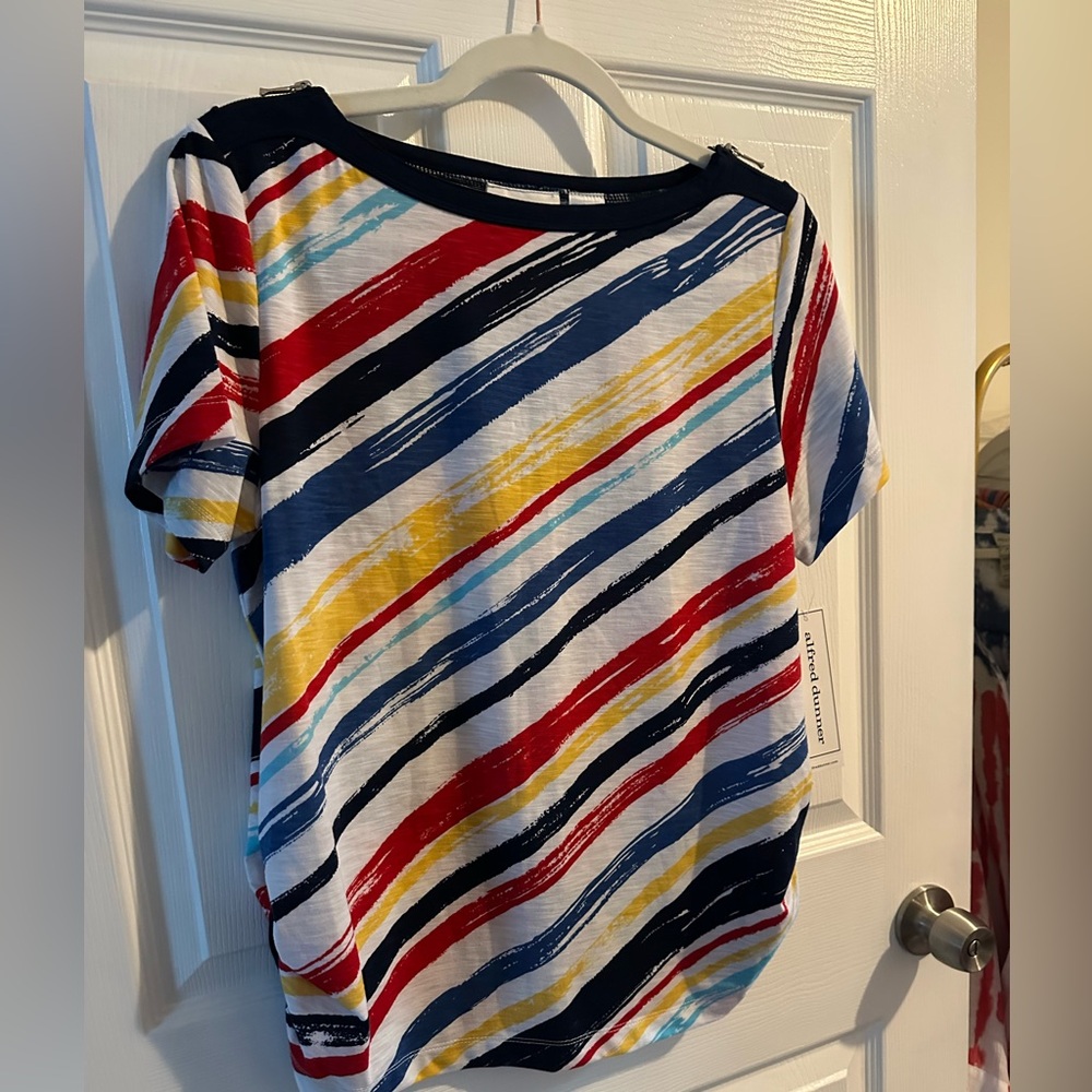 Women’s Alfred Dunner American Dream Brushstroke Top w/zipper detail Sz:S NWT